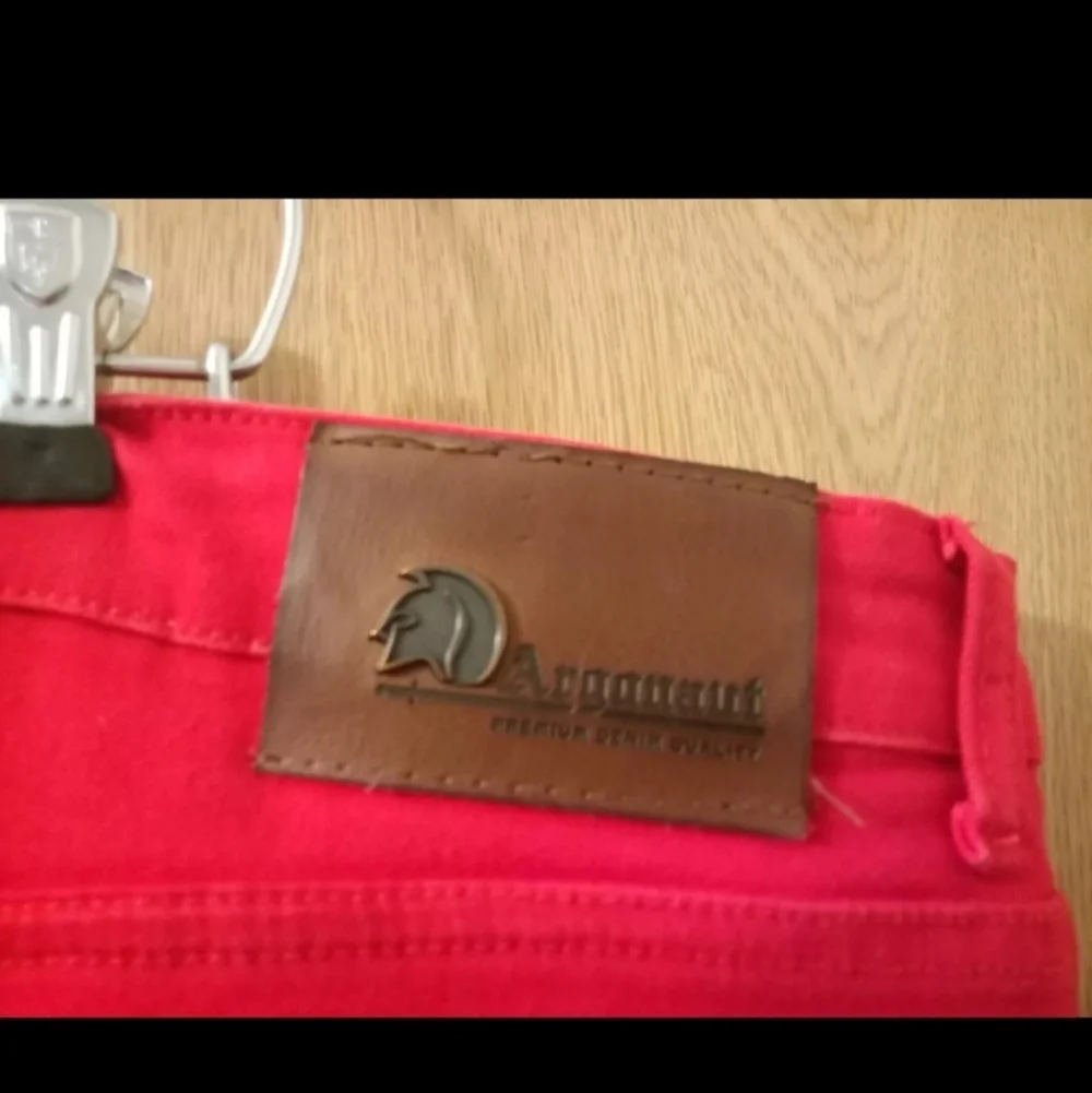 Argonauts Ultra Slim Mens Red Distressed Stretch 42 X 32 Jeans Like New